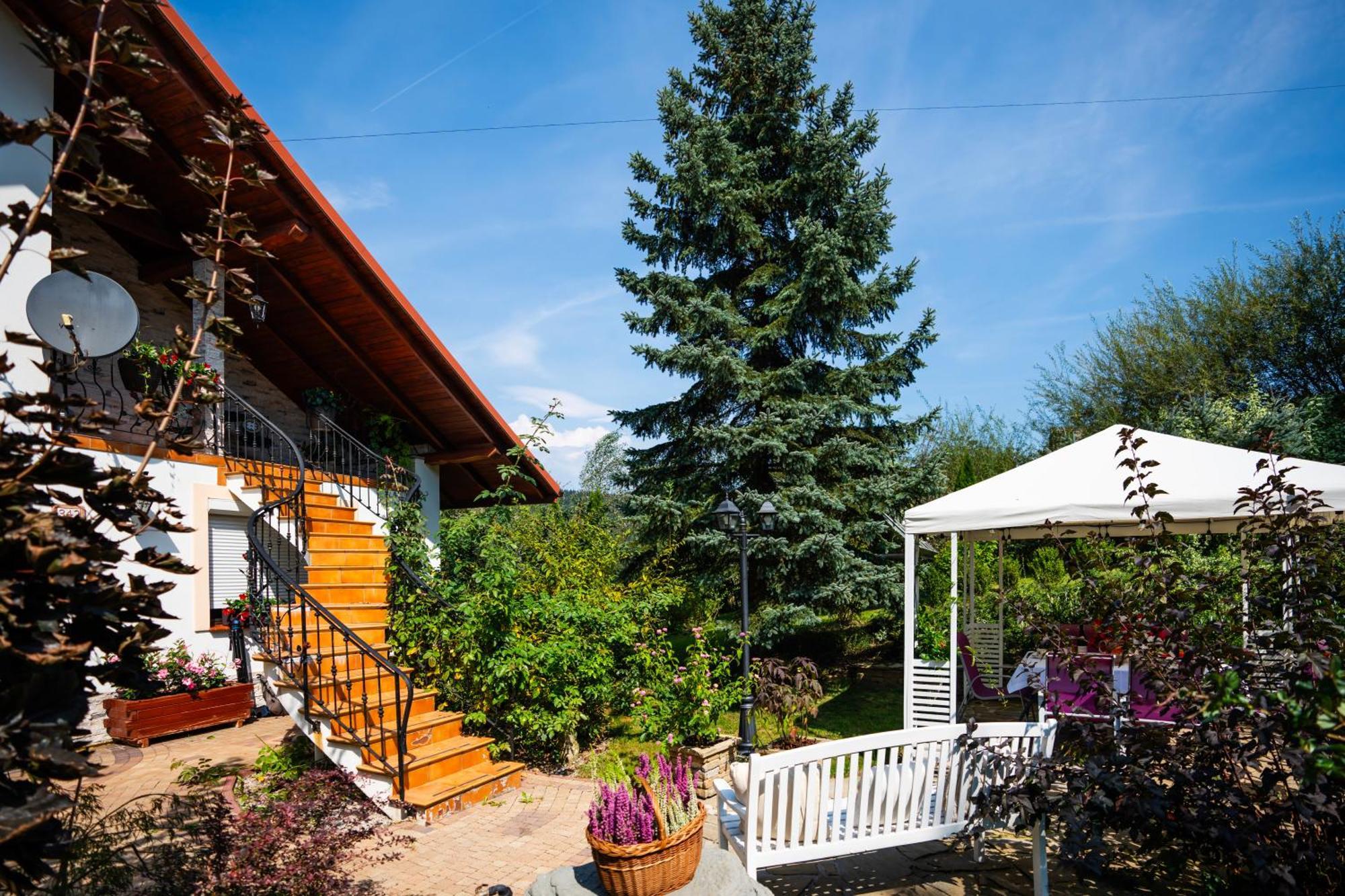 Forrest House Jacuzzi & Sauna *