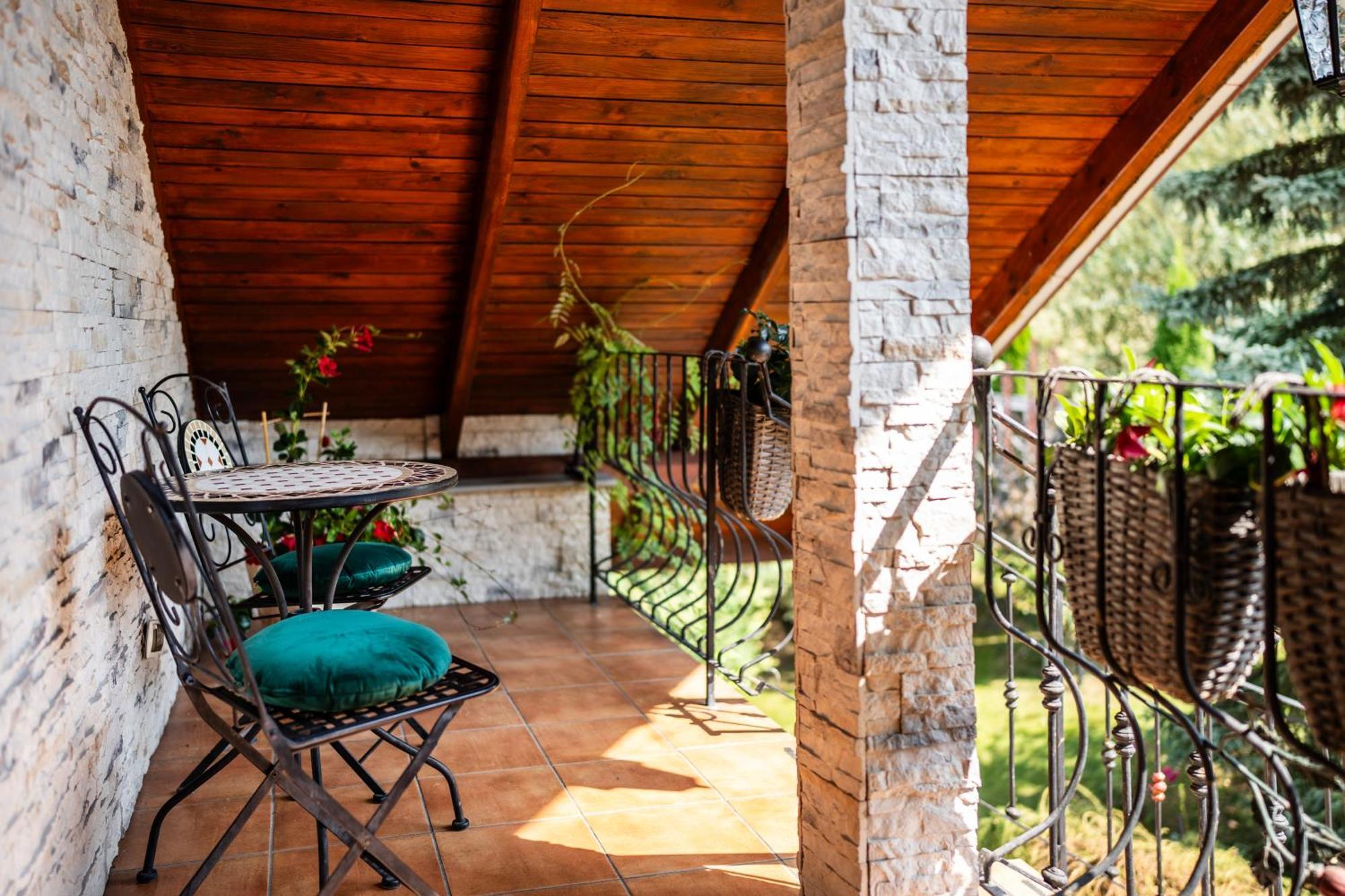 Forrest House Jacuzzi & Sauna