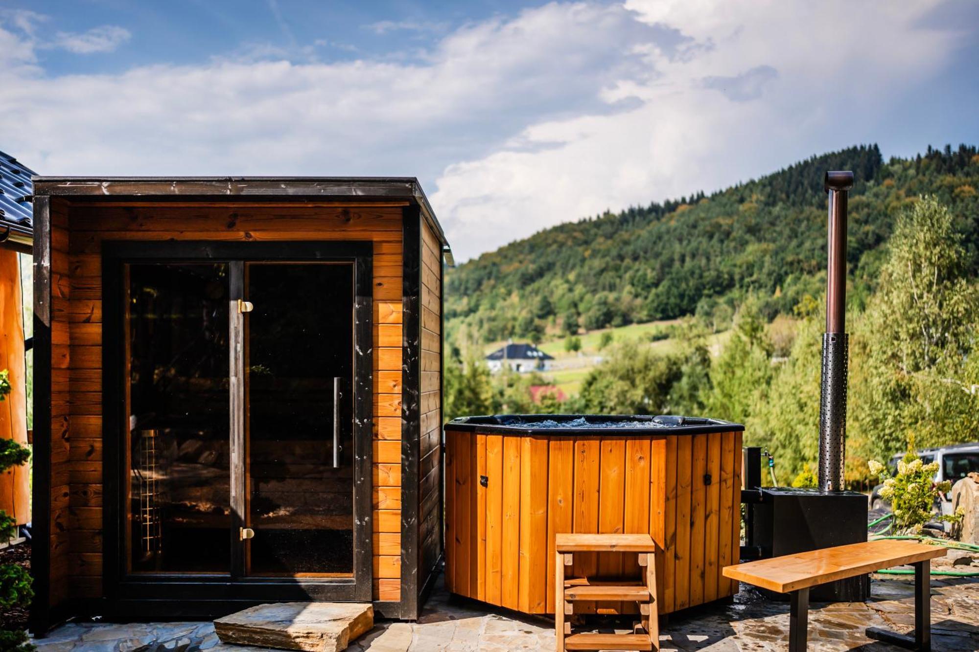 Landhaus Forrest House Jacuzzi & Sauna Jasienica (Lesser Poland)